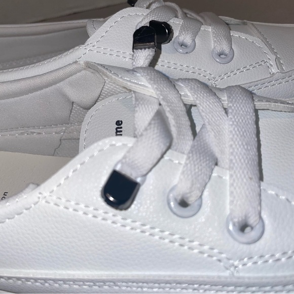 Slip On Sneakers white size 8.5 Casual Low Top Flat Skate Shoes lace comfy nwot - Picture 5 of 12